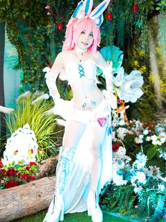 Velvet Chann Sylveon 1
